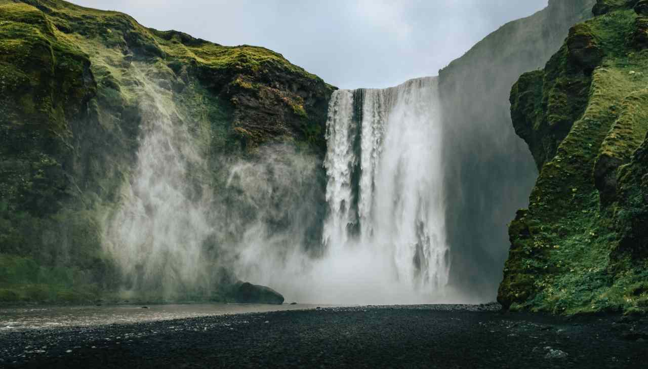 Waterfall sound effects library with creeks, rapids, streams and all forms of moving water sfx.